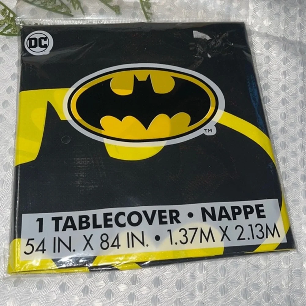 Batman tablecover 54 in x 84 in. 🦇